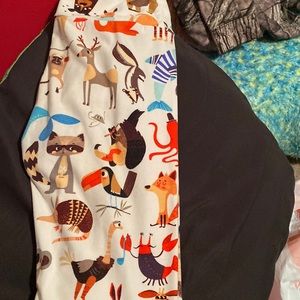 Girls lularoe legging.